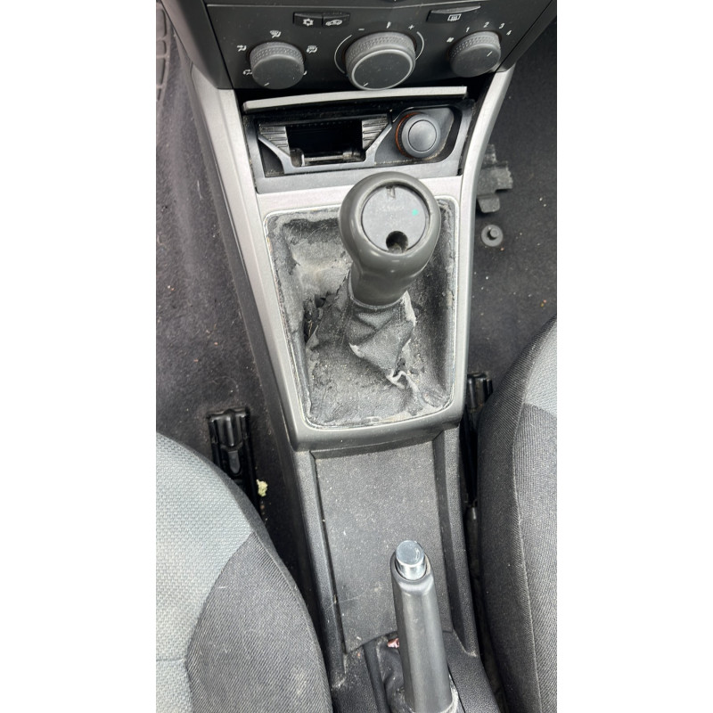 Vitre arriere droit OPEL ASTRA H Photo n°5