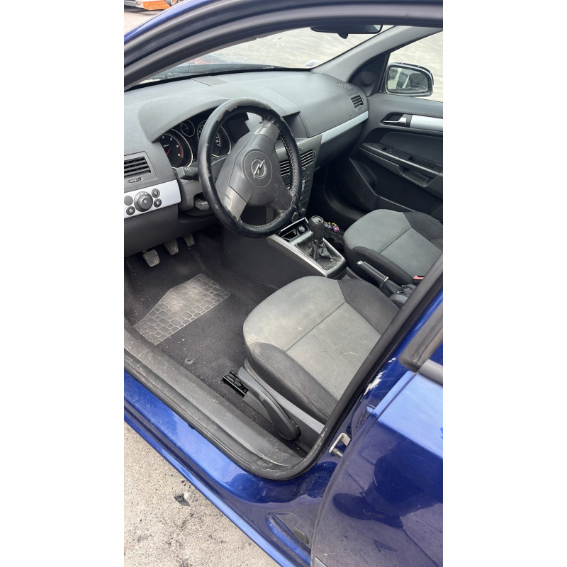 Vitre avant gauche OPEL ASTRA H Photo n°3