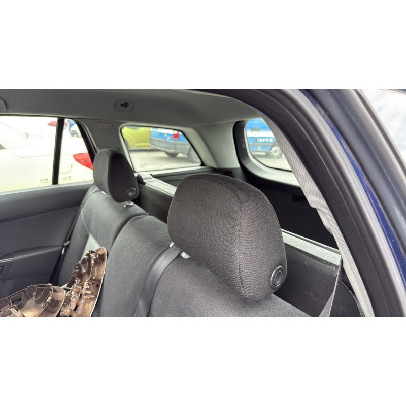 Vitre avant gauche OPEL ASTRA H Photo n°19