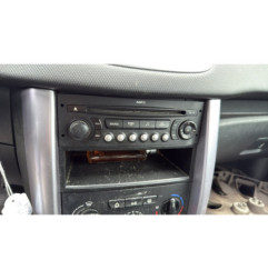 Vitre avant droit PEUGEOT 207