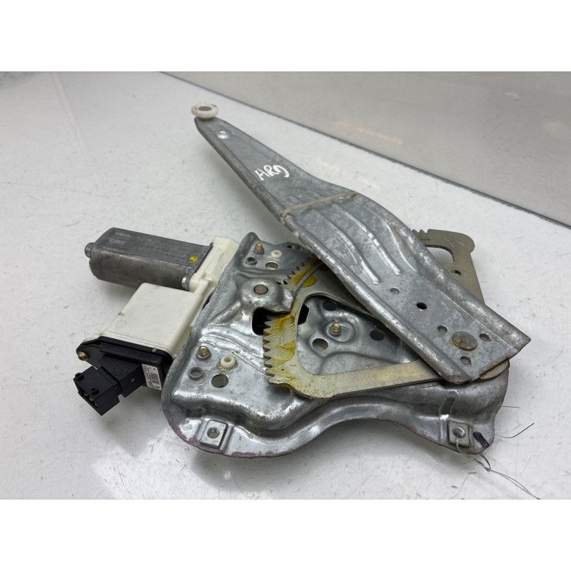 Leve vitre electrique arriere droit TOYOTA COROLLA 10 Photo n°2