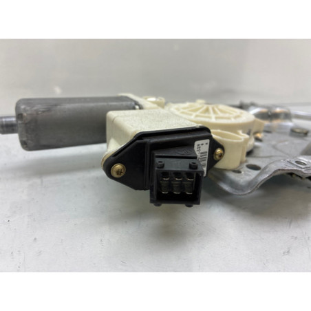 Leve vitre electrique avant droit TOYOTA COROLLA 10 Photo n°1