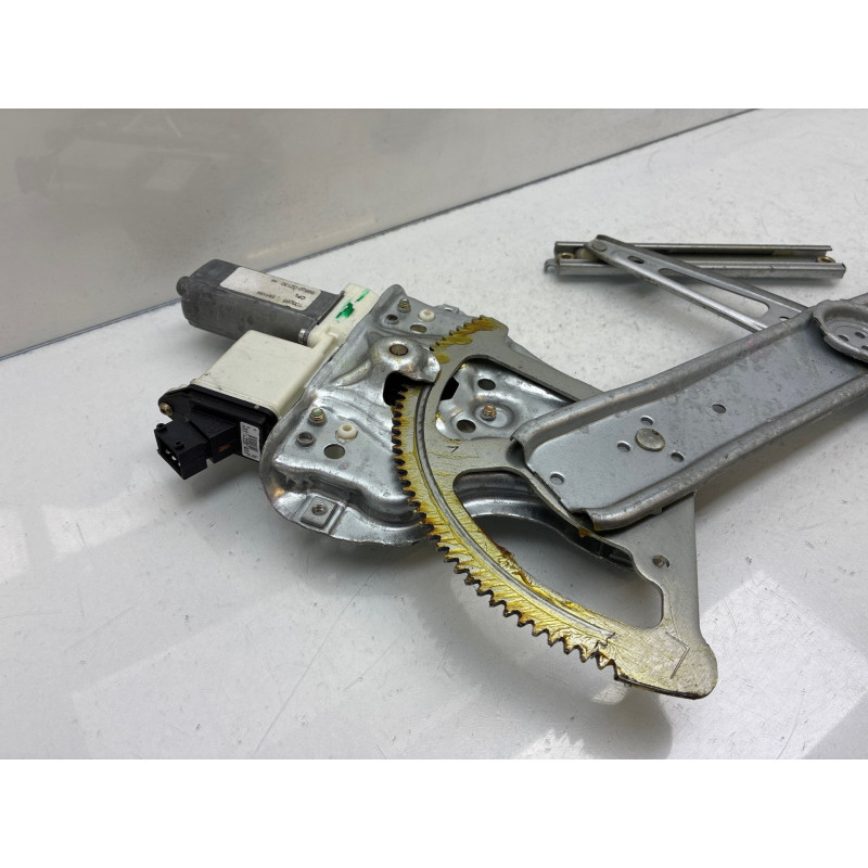 Leve vitre electrique avant gauche TOYOTA COROLLA 10 Photo n°3
