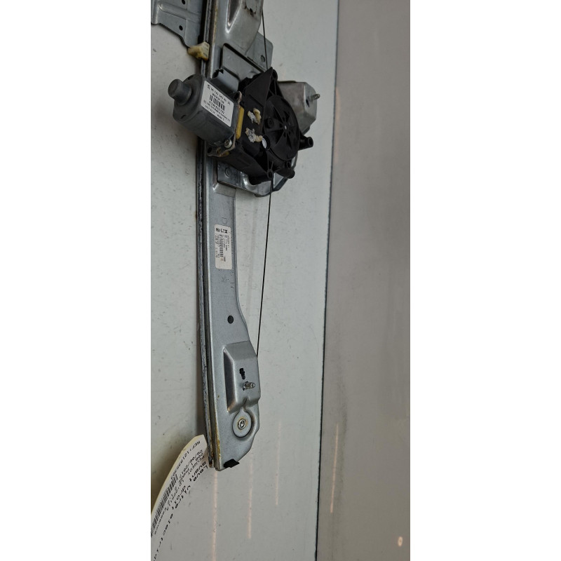 Leve vitre electrique avant droit PEUGEOT 208 1 Photo n°6