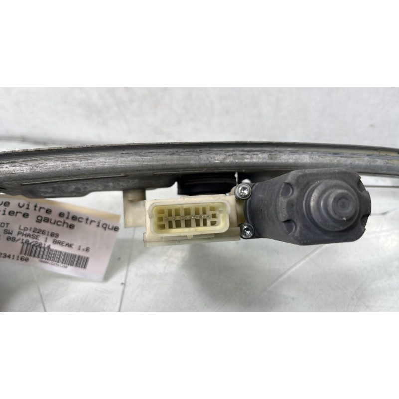 Leve vitre electrique arriere gauche PEUGEOT 308 2 SW Photo n°3