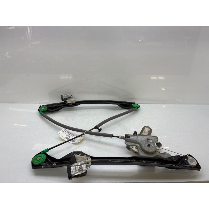 Leve vitre electrique avant gauche FORD FOCUS 1 Photo n°3