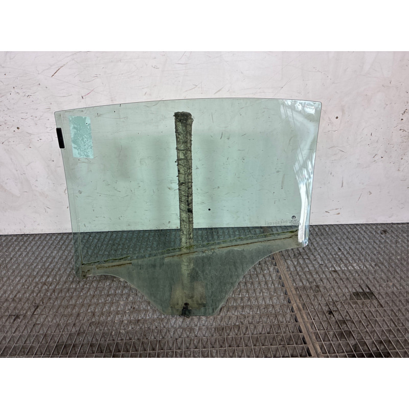 Vitre arriere droit FIAT TIPO 2 Photo n°2
