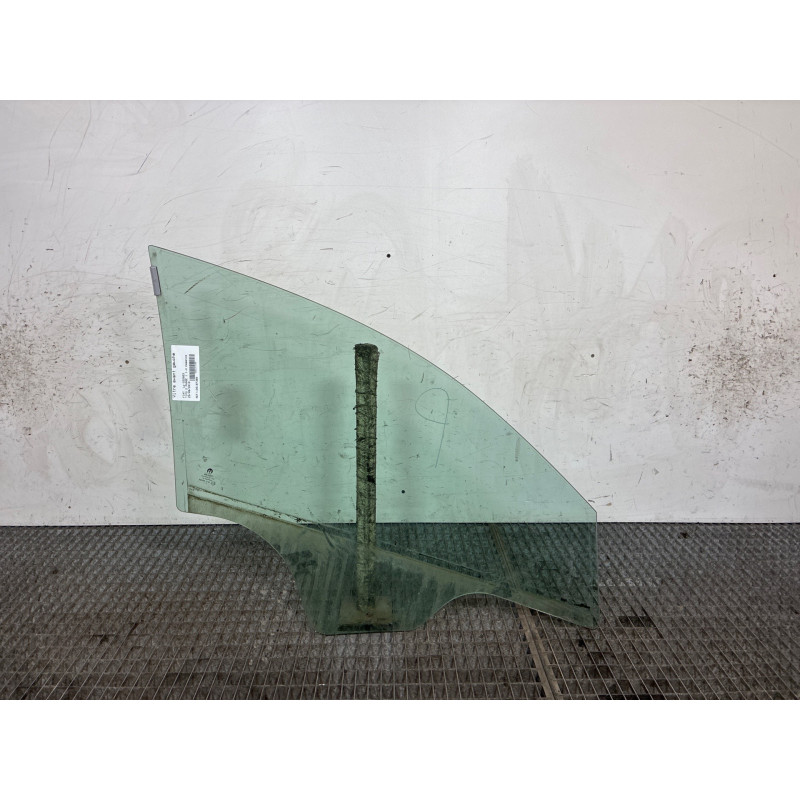 Vitre avant gauche FIAT TIPO 2 Photo n°2