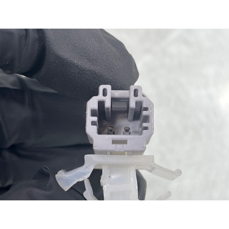 Attache ceinture avant droit FIAT TIPO 2 Photo n°1