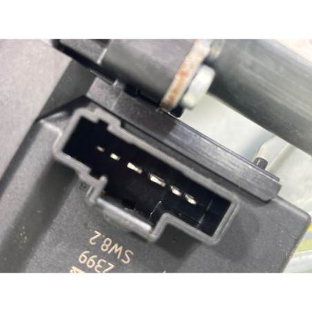 Leve vitre electrique avant droit RENAULT MEGANE 3 Photo n°1