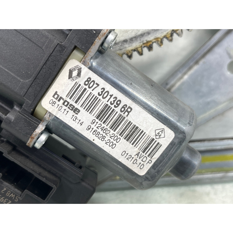 Leve vitre electrique avant droit RENAULT MEGANE 3 Photo n°4