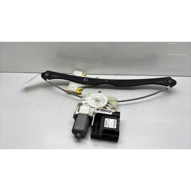 Leve vitre electrique arriere droit AUDI A3 2 Photo n°1