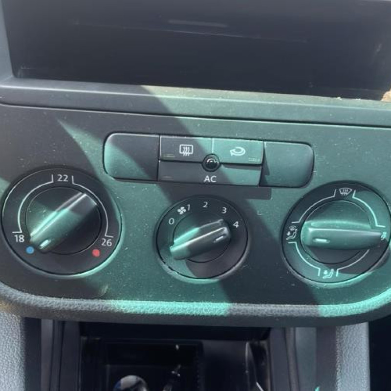 Poignee interieur arriere gauche VOLKSWAGEN GOLF 5 Photo n°19