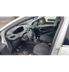 Ecran GPS PEUGEOT 208 1