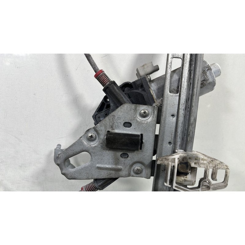 Leve vitre electrique avant gauche PEUGEOT 206+ Photo n°4