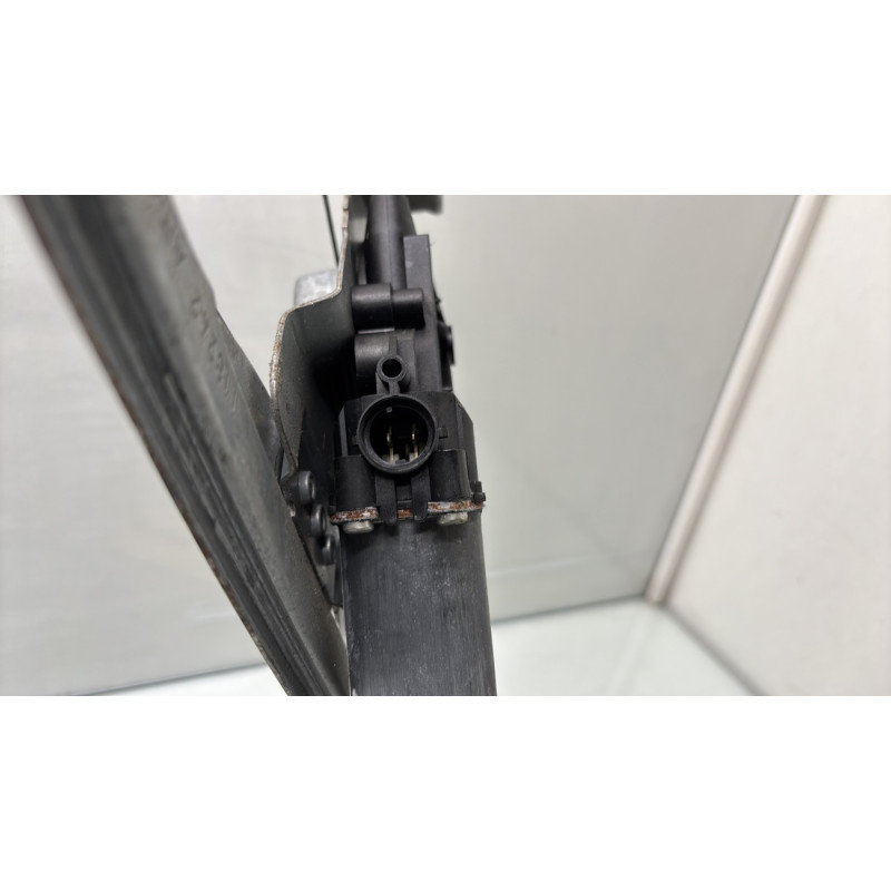 Leve vitre electrique avant droit RENAULT MODUS Photo n°5