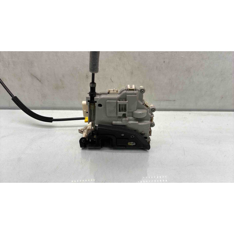 Serrure avant droit AUDI A1 1 Photo n°5