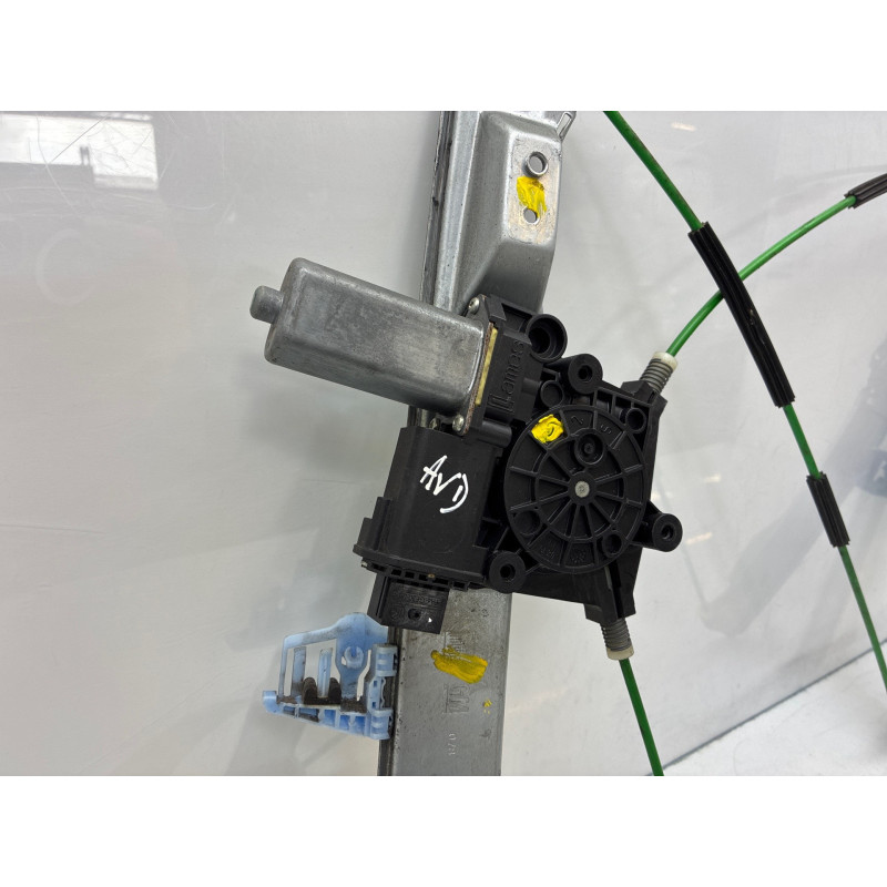 Leve vitre electrique avant droit OPEL CORSA D Photo n°2