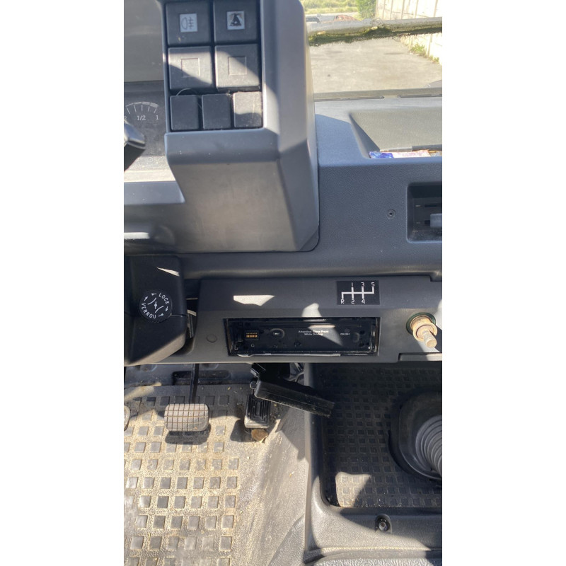 Custode avant gauche (porte) RENAULT MASTER 1 Photo n°8
