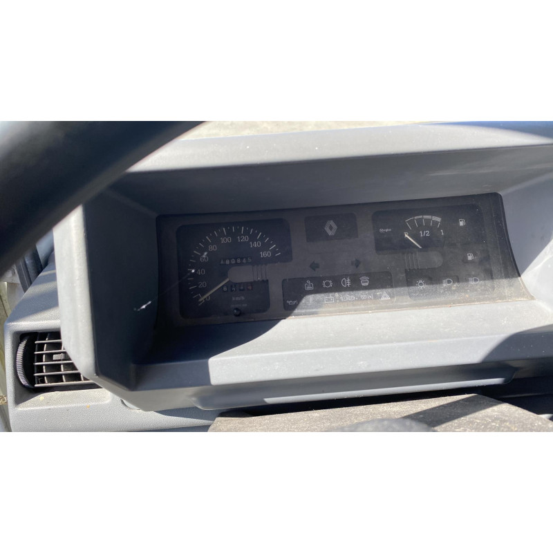 Vitre avant gauche RENAULT MASTER 1 Photo n°13