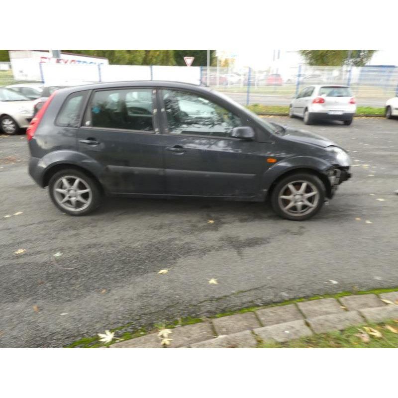 Feu arriere principal droit (feux) FORD FIESTA 5 Photo n°9