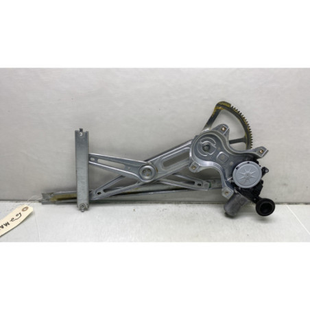 Leve vitre electrique avant droit TOYOTA YARIS 3 Photo n°1