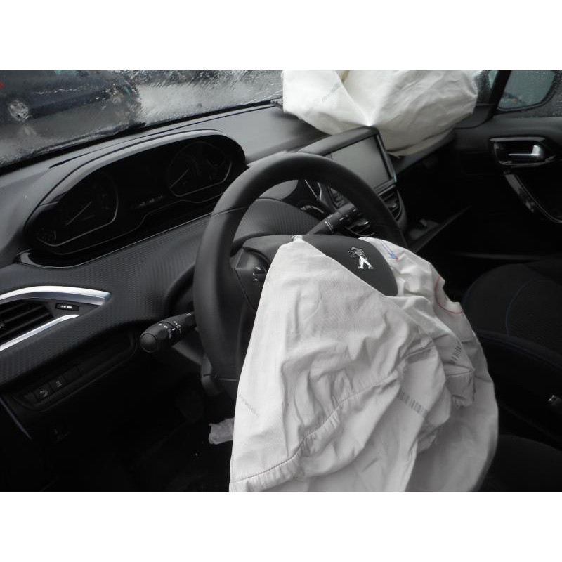 Ecran GPS PEUGEOT 208 1 Photo n°15