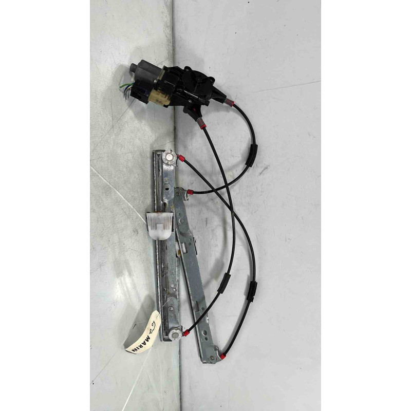 Leve vitre electrique avant gauche FORD FIESTA 6 Photo n°4