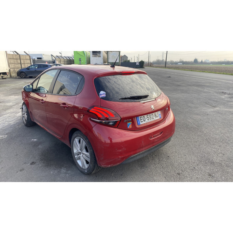 Ecran GPS PEUGEOT 208 1 Photo n°8