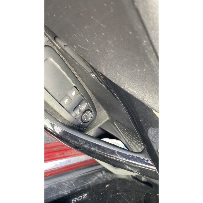 Ecran GPS PEUGEOT 208 1 Photo n°15