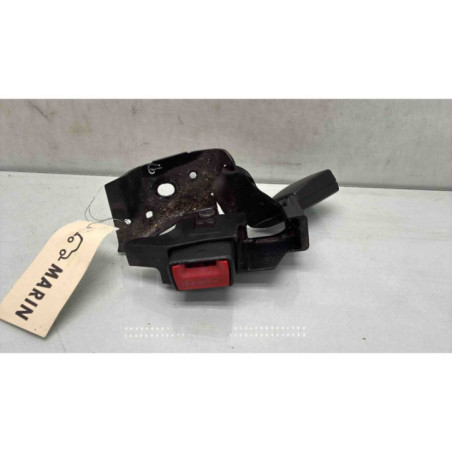 Attache ceinture arriere gauche RENAULT CLIO 3 Photo n°1
