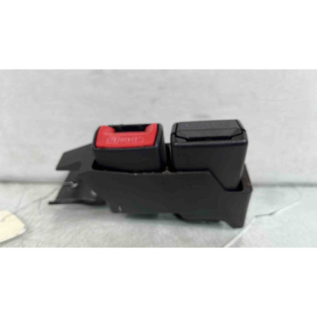 Attache ceinture arriere gauche RENAULT CLIO 3