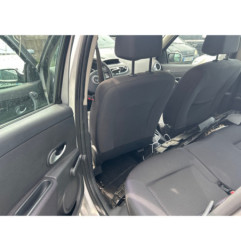 Attache ceinture arriere gauche RENAULT CLIO 3
