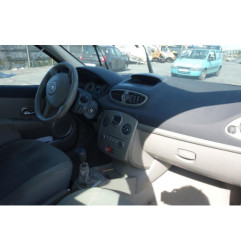 Etrier avant gauche (freinage) RENAULT CLIO 3