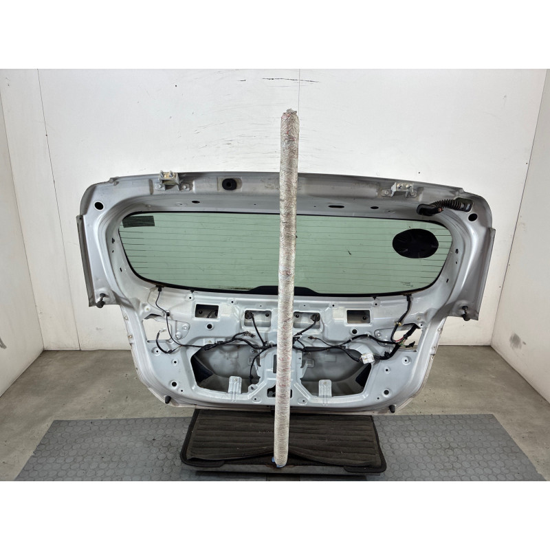 Malle/Hayon arriere HYUNDAI IX 20 Photo n°3
