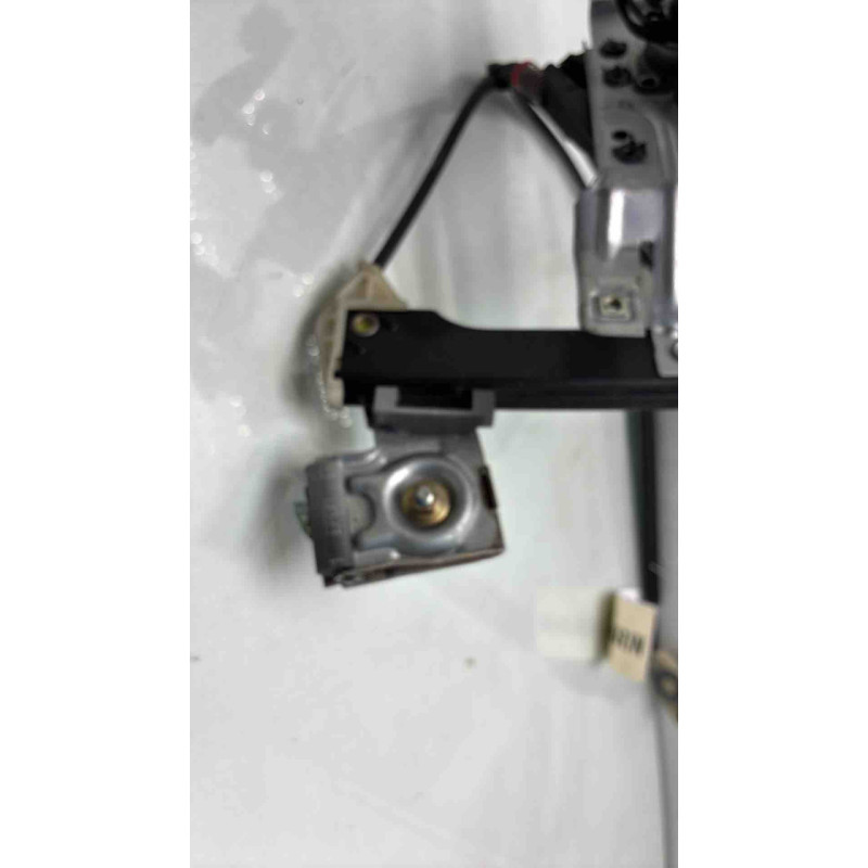 Leve vitre mecanique avant droit VOLKSWAGEN POLO 3 Photo n°3