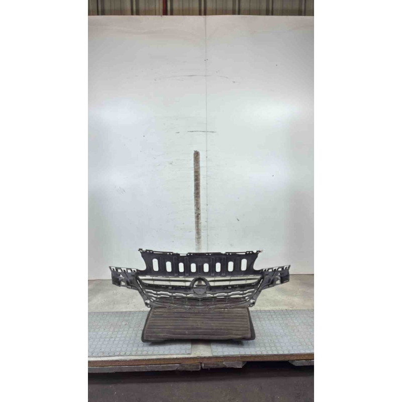 Grille de pare choc OPEL CORSA E Photo n°3