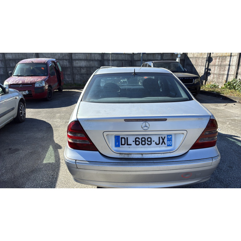 Capot MERCEDES CLASSE C 203 Photo n°11