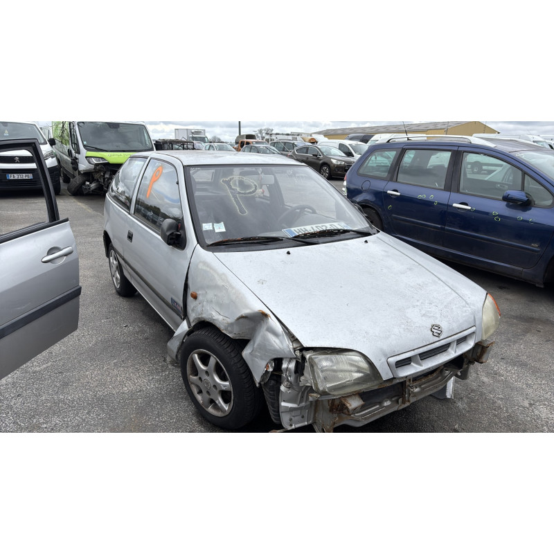 Malle/Hayon arriere SUZUKI SWIFT 2 Photo n°6