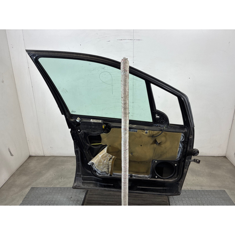 Porte avant gauche MERCEDES CLASSE A 168 Photo n°2