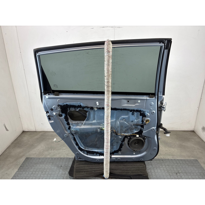 Porte arriere gauche TOYOTA COROLLA VERSO 2 Photo n°1
