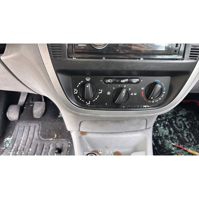 Porte arriere gauche CITROEN C3 1 Photo n°20