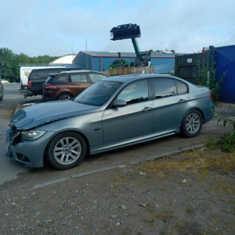 Pretensionneur de ceinture arriere gauche BMW SERIE 3 E90 Photo n°5