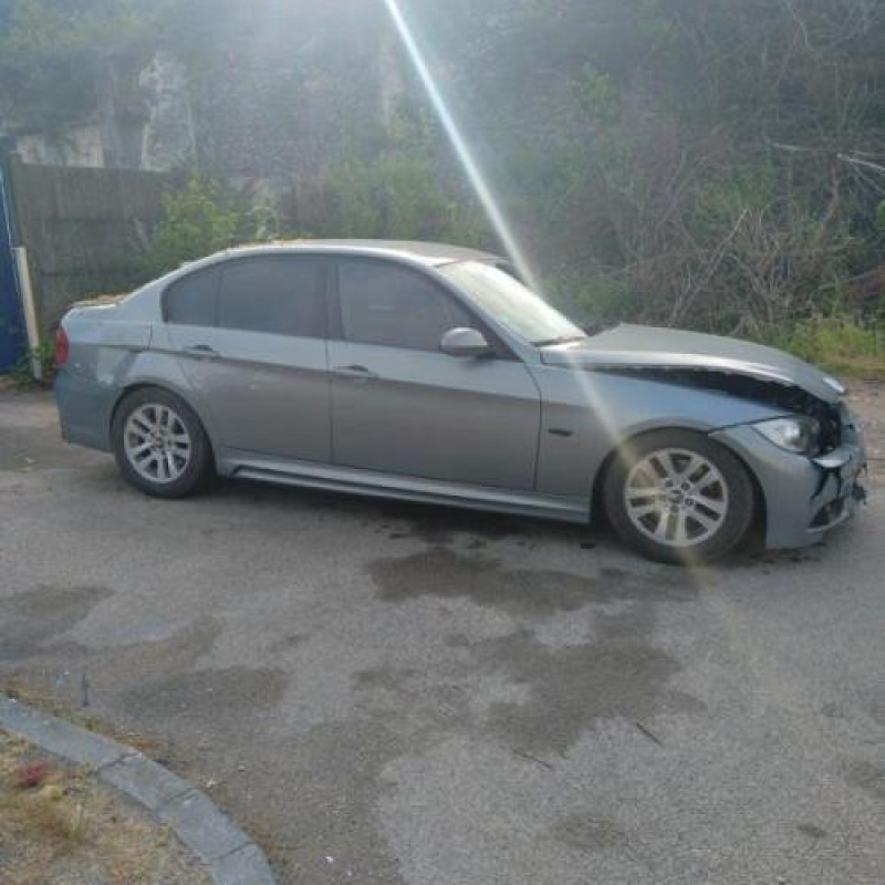 Pretensionneur de ceinture arriere gauche BMW SERIE 3 E90 Photo n°6