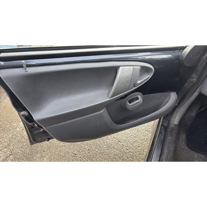 Porte avant droit PEUGEOT 107 Photo n°12