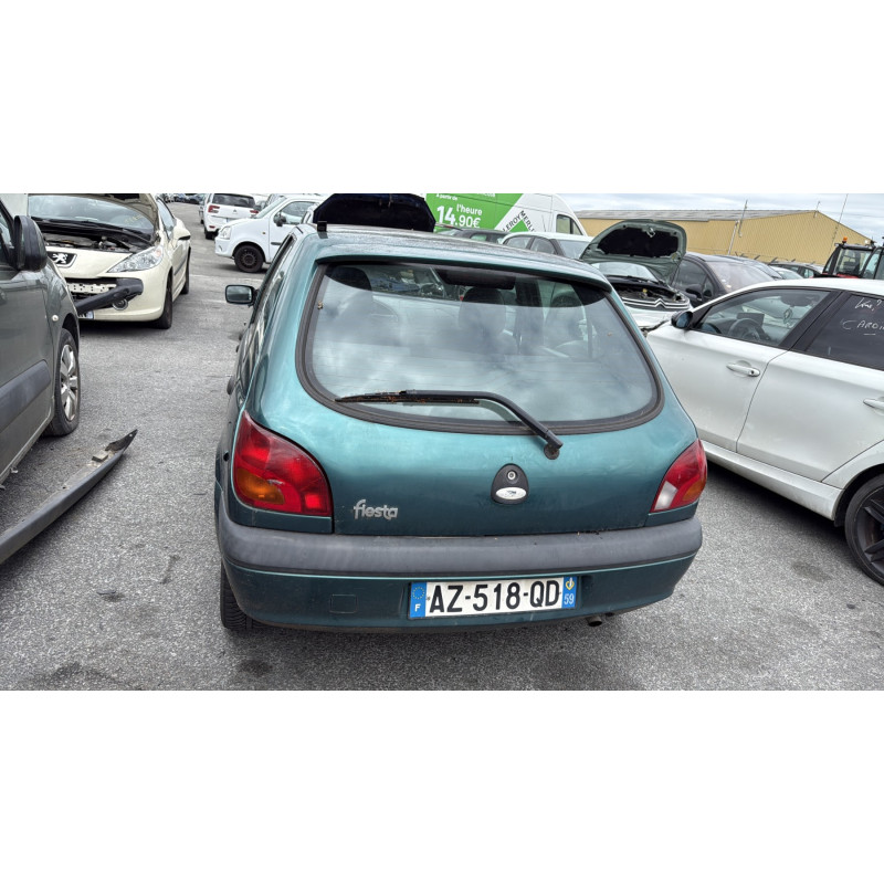 Pare choc arriere FORD FIESTA 4 Photo n°10