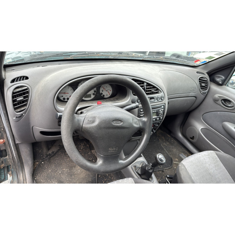 Pare choc arriere FORD FIESTA 4 Photo n°16