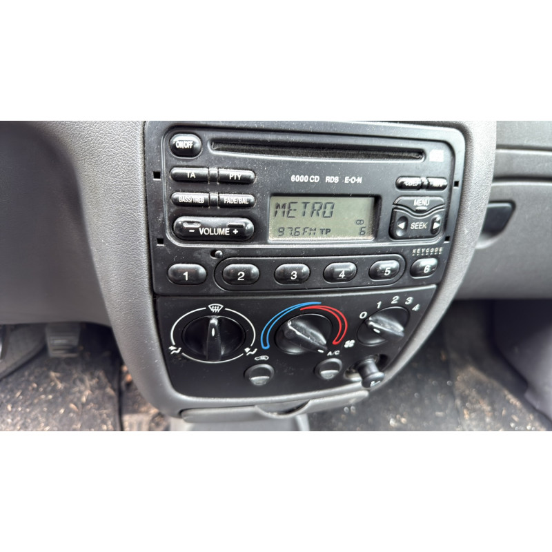 Pare choc arriere FORD FIESTA 4 Photo n°20