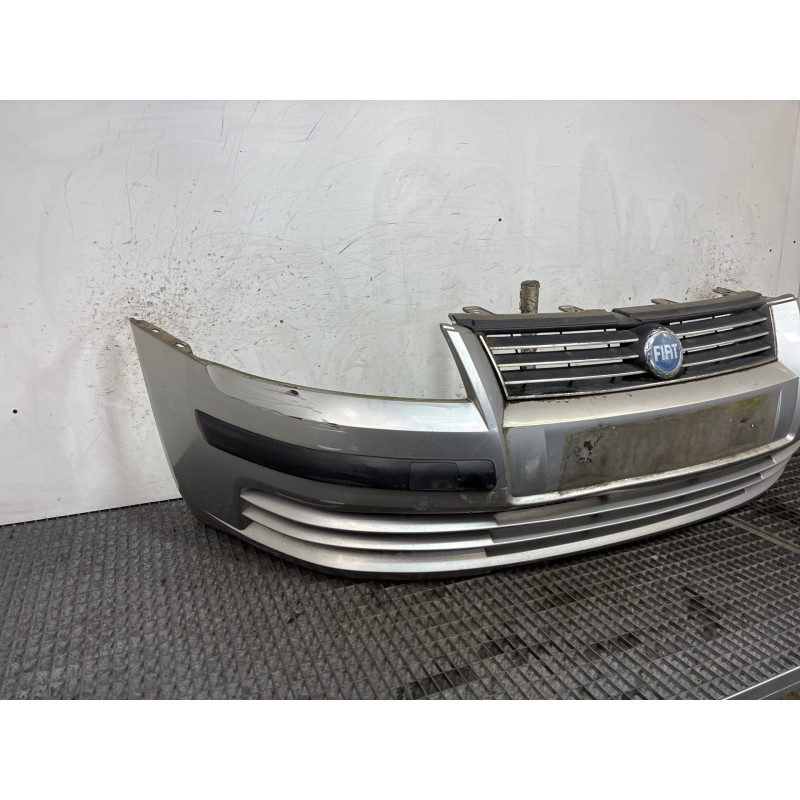 Pare choc avant FIAT STILO Photo n°2