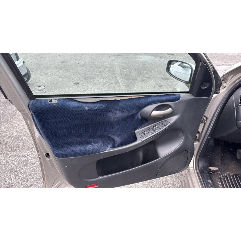 Pare choc avant FIAT STILO Photo n°12